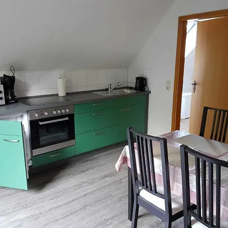 Jons In Apartament
